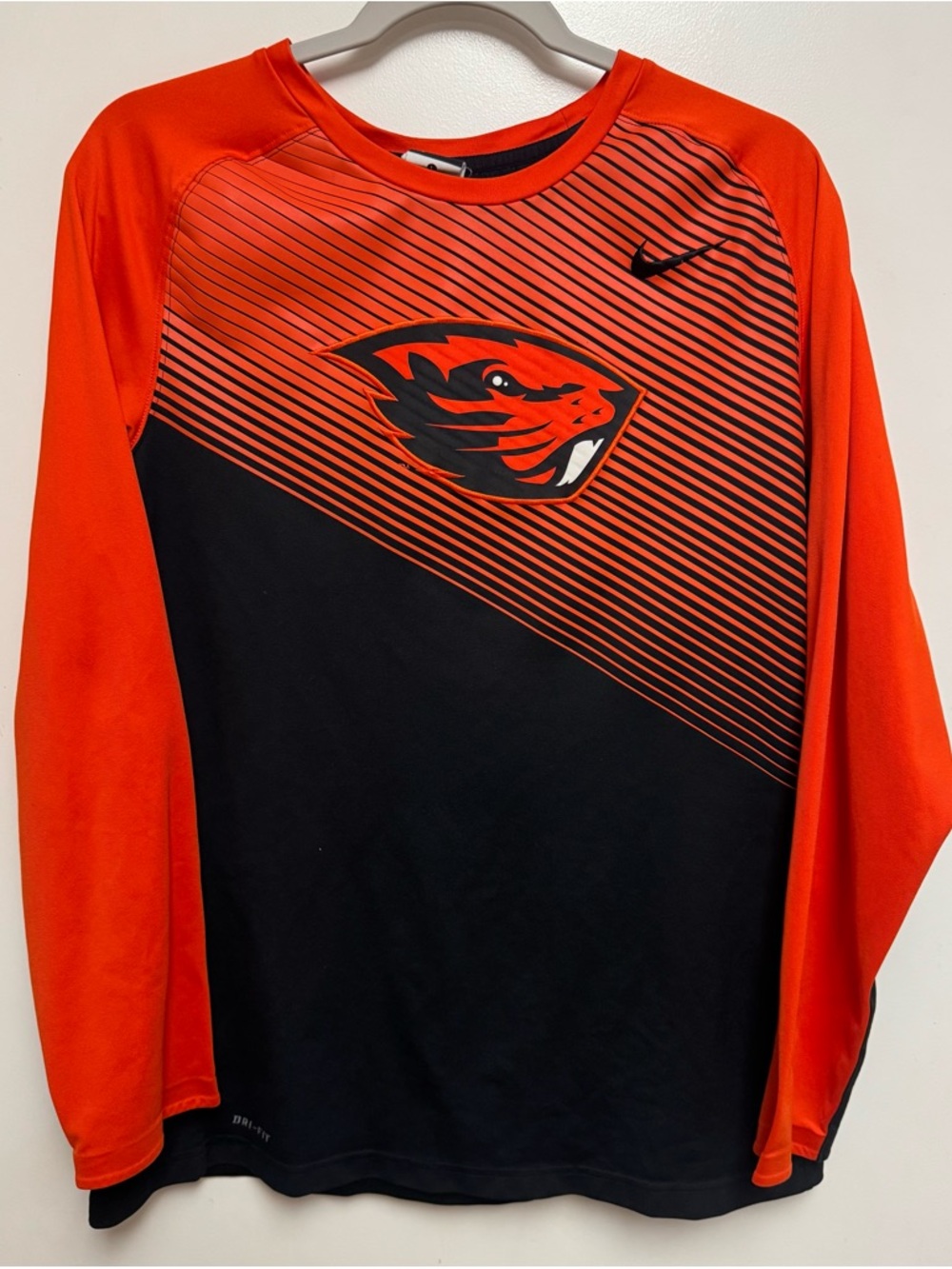 Nike Oregon State Beavers Orange And Black Long-sleeve Dri-Fit Shirt, Men’s L